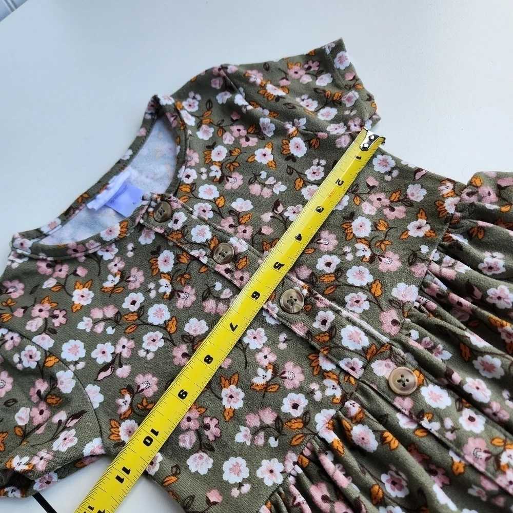 Little Lass Green and Pink Casual Dress with Short Sleeves and Crew Neck